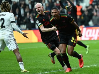 Sebastien Haller (r.) trifft gegen Besiktas doppelt Sebastien Haller (r.) trifft gegen Besiktas doppelt