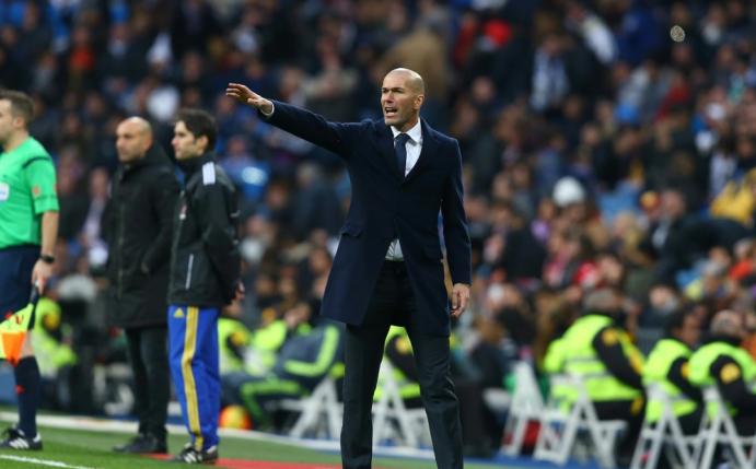Zinedine Zidane ist mit dem Real-Kader zufrieden (Quelle: PIXATHLON/SID-IMAGES)
