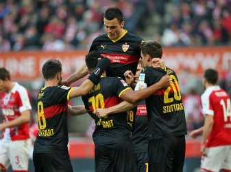 Gelungener Rückrundenauftakt für den VfB Stuttgart (Quelle: FIRO/SID) Gelungener Rückrundenauftakt für den VfB Stuttgart (Quelle: FIRO/SID)