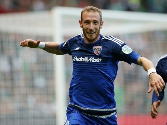 Moritz Hartmann erzielt das Tor des Tages für Ingolstadt (Quelle: FIRO/SID) Moritz Hartmann erzielt das Tor des Tages für Ingolstadt (Quelle: FIRO/SID)