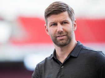 Sieht in Spielen ohne Publikum eine Bedrohung für die Existenz des VfB Stuttgart: Thomas Hitzlsperger. Foto: Tom Weller/dpa Sieht in Spielen ohne Publikum eine Bedrohung für die Existenz des VfB Stuttgart: Thomas Hitzlsperger. Foto: Tom Weller/dpa