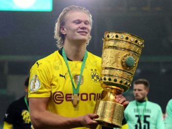Haaland vor Neymar! So lief die Wahl zum Ballon d´OR für den BVB-Star Haaland vor Neymar! So lief die Wahl zum Ballon d´OR für den BVB-Star