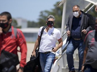 Trainer Renato Gaúcho (M) räumt seinen Posten bei Flamengo. Foto: Natacha Pisarenko/AP/dpa Trainer Renato Gaúcho (M) räumt seinen Posten bei Flamengo. Foto: Natacha Pisarenko/AP/dpa