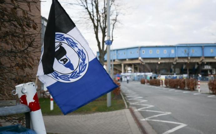 Arminia Bielefeld erzielte im Jahr 2021 ein Minus von 3,8 Millionen Euro. Foto: Friso Gentsch/dpa