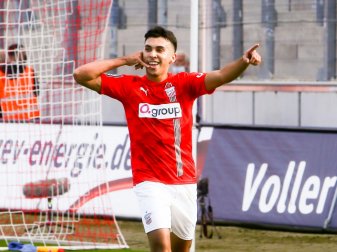 Trotz zwei Treffer von Gomez holt Zwickau nur Remis Trotz zwei Treffer von Gomez holt Zwickau nur Remis