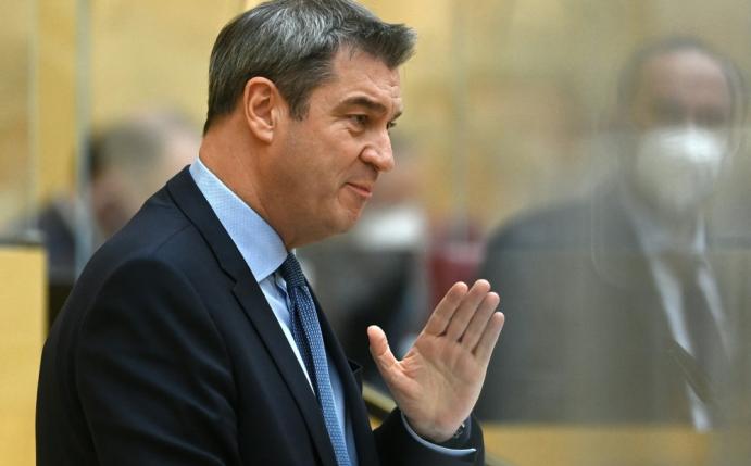 Markus Söder fordert die Rückkehr zu Geisterspielen
