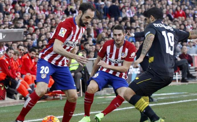 Atlético Madrid bleibt punktgleicher Zweiter hinter dem FC Barcelona. Foto: Fernando Alvarado(Fernando Alvarado)