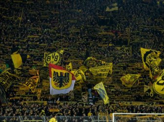 Borussia Dortmund storniert alle verkauften Tickets für Bayern-Partie Borussia Dortmund storniert alle verkauften Tickets für Bayern-Partie