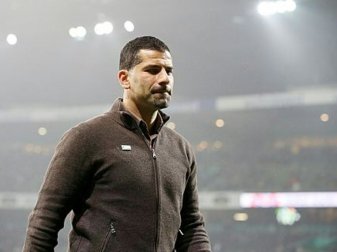 Trainer Grammozis nach Corona-Verdacht in Quarantäne Trainer Grammozis nach Corona-Verdacht in Quarantäne