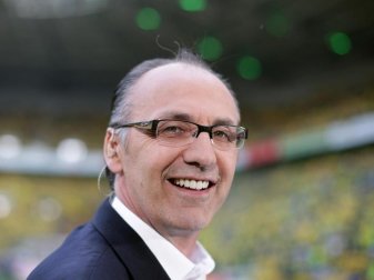 Favorisiert Bayern München im Spitzenspiel gegen den BVB: Der ehemalige Dortmunder Spieler Jürgen Kohler. Foto: picture alliance / dpa Favorisiert Bayern München im Spitzenspiel gegen den BVB: Der ehemalige Dortmunder Spieler Jürgen Kohler. Foto: picture alliance / dpa
