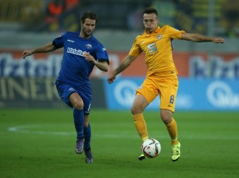 Der SC Paderborn erwägt Konsequenzen für Proschwitz (l.) (Quelle: FIRO/SID-IMAGES) Der SC Paderborn erwägt Konsequenzen für Proschwitz (l.) (Quelle: FIRO/SID-IMAGES)