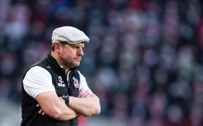 Ruft weiterhin zum Impfen auf: Köln-Coach Steffen Baumgart. Foto: Marius Becker/dpa