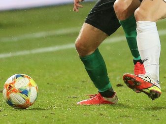 Zwei Spieler mussten notärztlich behandelt werden Zwei Spieler mussten notärztlich behandelt werden