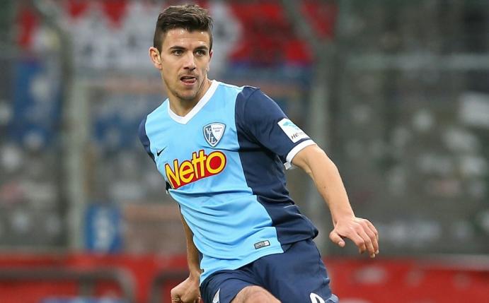 Anthony Losilla verlängert seinen Vertrag bis 2019(FIRO/SID-IMAGES)