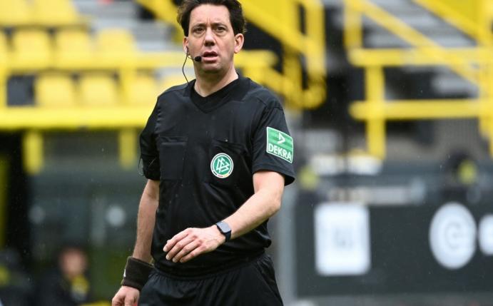 Gräfe kritisiert Zwayer für Entscheidungen im Topspiel