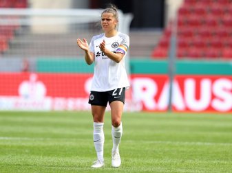 Laura Feiersinger verlängert bei Eintracht Frankfurt Laura Feiersinger verlängert bei Eintracht Frankfurt