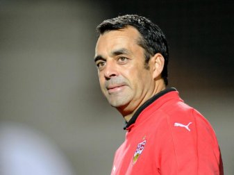 Stuttgarts Robin Dutt plant beim VfB noch einen Defensiv-Transfer. Foto: Thomas Eisenhuth(Thomas Eisenhuth) Stuttgarts Robin Dutt plant beim VfB noch einen Defensiv-Transfer. Foto: Thomas Eisenhuth(Thomas Eisenhuth)
