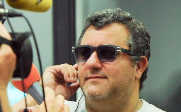 Spielervermittler Mino Raiola im Jahr 2016 in Nizza. Foto: Olivier Anrigo/EPA/dpa