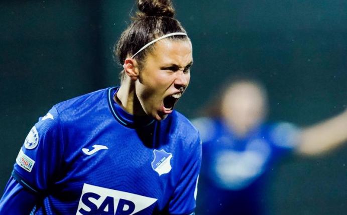 Hoffenheims Nicole Billa traf gegen Köge doppelt. Foto: Uwe Anspach/dpa/Archiv