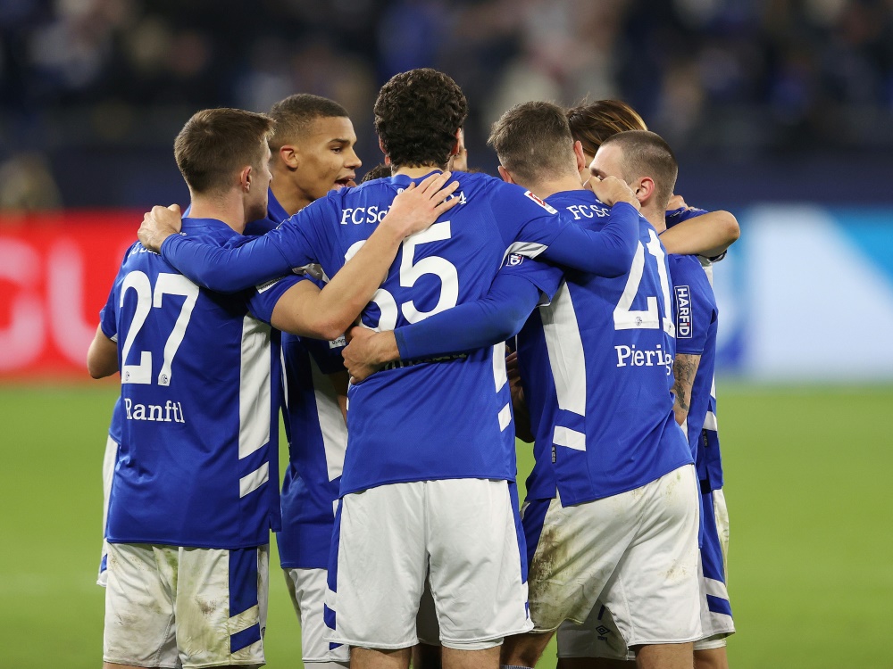Schalke gewann souverän mit 4:1