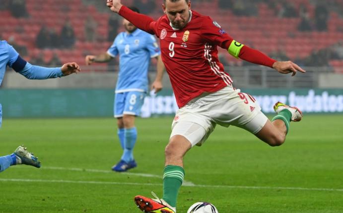 Adam Szalai könnte gegen Hertha ausfallen