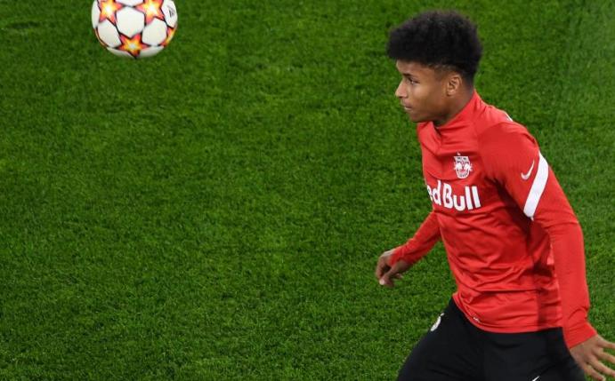 Karim Adeyemi ist bei Salzburg gut in Form. Foto: Swen Pförtner/dpa