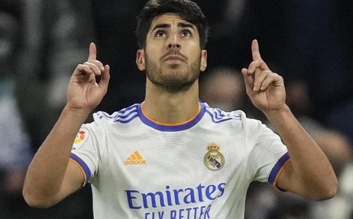 Marco Asensio von Real Madrid jubelt nach seinem zweiten Treffer. Foto: Bernat Armangue/AP/dpa