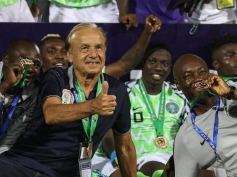 Ist nicht mehr Trainer der nigerianischen «Super Eagles»: Gernot Rohr. Foto: Omar Zoheiry/dpa Ist nicht mehr Trainer der nigerianischen «Super Eagles»: Gernot Rohr. Foto: Omar Zoheiry/dpa