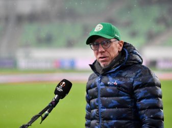 Ist nicht mehr Trainer von Ferencvaros Budapest: Peter Stöger. Foto: Marton Monus/dpa Ist nicht mehr Trainer von Ferencvaros Budapest: Peter Stöger. Foto: Marton Monus/dpa