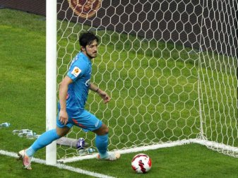 Neuer Stürmer für die Werkself? Leverkusen wohl mit Interesse an Sardar Azmoun Neuer Stürmer für die Werkself? Leverkusen wohl mit Interesse an Sardar Azmoun