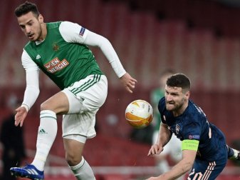 Neuer Stürmer für Königsblau? Schalke wohl mit Interesse an Ercan Kara Neuer Stürmer für Königsblau? Schalke wohl mit Interesse an Ercan Kara