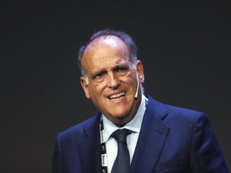 Javier Tebas, der Präsident der spanischen La Liga, spricht während des Weltfußballgipfels. Foto: Paul White/AP/dpa/Archivbild Javier Tebas, der Präsident der spanischen La Liga, spricht während des Weltfußballgipfels. Foto: Paul White/AP/dpa/Archivbild