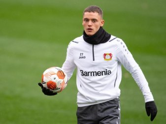 Wirtz wird mit seinem Einsatz gegen die TSG Hoffenheim zum jüngsten Spieler mit 50 Einsätzen in der Bundesliga-Geschichte. Foto: Marius Becker/dpa Wirtz wird mit seinem Einsatz gegen die TSG Hoffenheim zum jüngsten Spieler mit 50 Einsätzen in der Bundesliga-Geschichte. Foto: Marius Becker/dpa