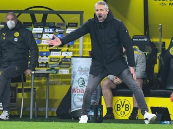 Regt sich nicht nur über das Spiel auf, sondern auch über die Experten-Kommentare von Didi Hamann: Dortmunds Trainer Marco Rose. Foto: Bernd Thissen/dpa Regt sich nicht nur über das Spiel auf, sondern auch über die Experten-Kommentare von Didi Hamann: Dortmunds Trainer Marco Rose. Foto: Bernd Thissen/dpa