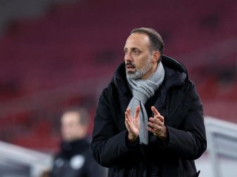 Hofft auf ein versöhnliches Jahresende: Stuttgarts Cheftrainer Pellegrino Matarazzo. Foto: Tom Weller/dpa Hofft auf ein versöhnliches Jahresende: Stuttgarts Cheftrainer Pellegrino Matarazzo. Foto: Tom Weller/dpa