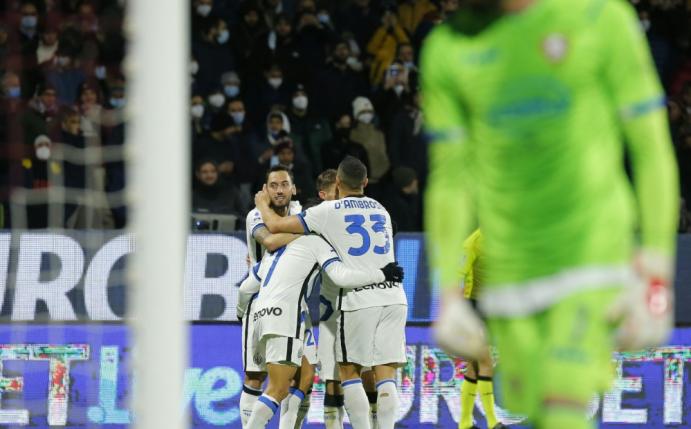 Inter Mailand gewinnt souverän mit 5:0 gegen Salernitana