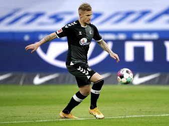 Schmid gab rund vier Monate nach seiner Corona-Erkrankung in der zweiten Mannschaft des SC Freiburg sein Comeback. Foto: Michael Sohn/POOL AP/dpa Schmid gab rund vier Monate nach seiner Corona-Erkrankung in der zweiten Mannschaft des SC Freiburg sein Comeback. Foto: Michael Sohn/POOL AP/dpa