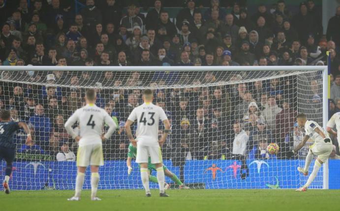 Festnahme nach Aufeinandertreffen von Leeds und Arsenal