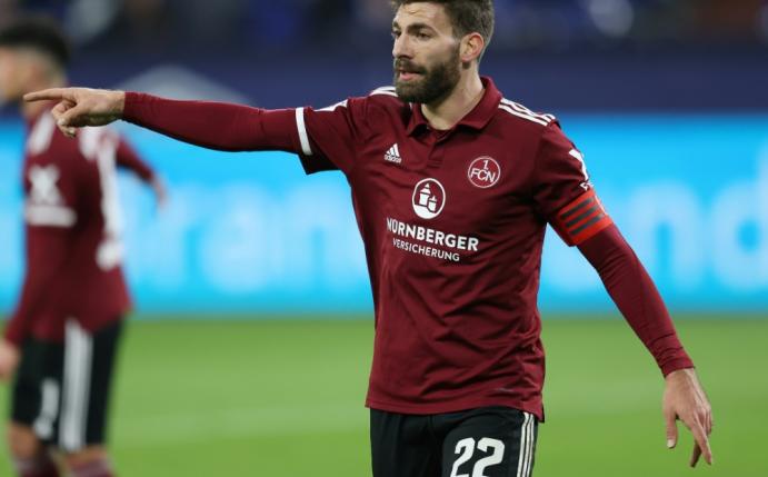 Enrico Valentini verlängert beim FC Nürnberg