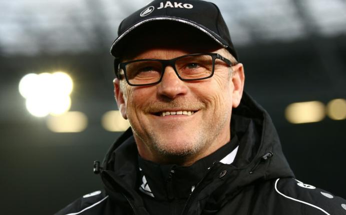 96-Coach Thomas Schaaf erkennt einen Fortschritt(FIRO/SID)
