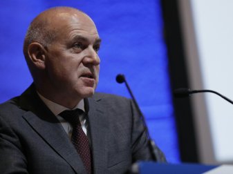 Bernd Neuendorf kritisiert die DFB-Führung Bernd Neuendorf kritisiert die DFB-Führung