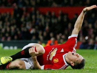 Bastian Schweinsteiger fällt weiter aus (Quelle: PIXATHLON/SID) Bastian Schweinsteiger fällt weiter aus (Quelle: PIXATHLON/SID)