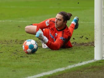 In der aktuellen Saison stand Jannik Huth bislang in allen Meisterschaftsspielen zwischen den Pfosten des SC Paderborn. Foto: Friso Gentsch/dpa In der aktuellen Saison stand Jannik Huth bislang in allen Meisterschaftsspielen zwischen den Pfosten des SC Paderborn. Foto: Friso Gentsch/dpa