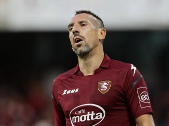 Franck Ribery im Dress des italienischen Erstligisten US Salernitana. Foto: Alessandro Garofalo/LaPresse via ZUMA Press/dpa Franck Ribery im Dress des italienischen Erstligisten US Salernitana. Foto: Alessandro Garofalo/LaPresse via ZUMA Press/dpa
