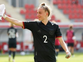 Sophia Kleinherne verlängert ihren Vertrag in Frankfurt Sophia Kleinherne verlängert ihren Vertrag in Frankfurt