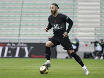 PSG-Star Sergio Ramos wurde nun auch Frankreich vom Platz gestellt. Foto: Laurent Cipriani/AP/dpa PSG-Star Sergio Ramos wurde nun auch Frankreich vom Platz gestellt. Foto: Laurent Cipriani/AP/dpa