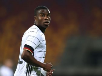 Wechselt Moukoko bald die Nationalmannschaft? Wechselt Moukoko bald die Nationalmannschaft?