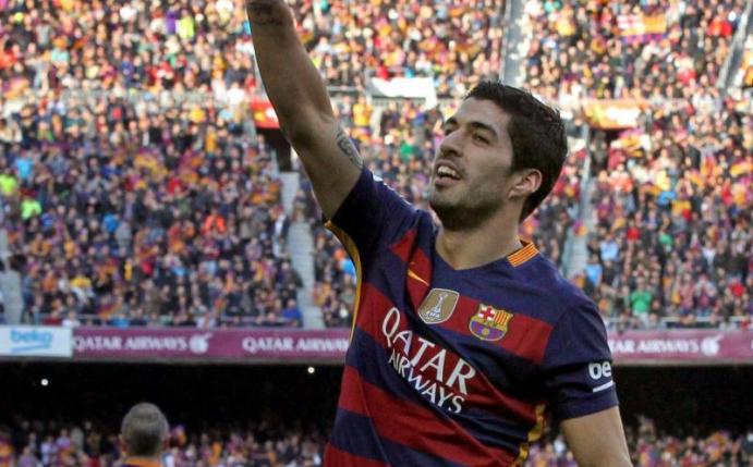 Luis Suarez jubelt über seinen Treffer im Spitzenspiel gegen Atlético Madrid. Foto: Toni Albir