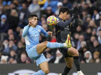 João Cancelo (l) von Manchester City wurde überfallen. Foto: Andrew Yates/CSM via ZUMA Wire/dpa João Cancelo (l) von Manchester City wurde überfallen. Foto: Andrew Yates/CSM via ZUMA Wire/dpa