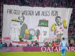 Mit einem Transparent «Für Geld waschen wir alles rein» protestieren Fans gegen die Geschäftsbeziehungen des FC Bayern München. Foto: Eibner-Pressefoto/Sascha Walther/Eibner-Pressefoto/dpa